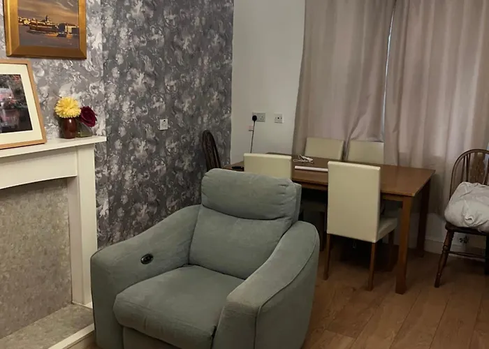 Jakes En Near Cook 3*